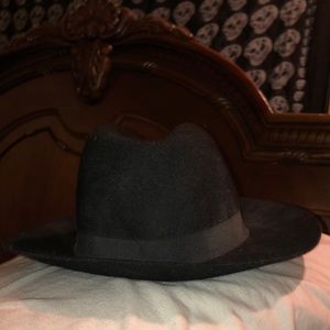 Women’s cowboy hat